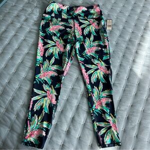 Crown & Ivy NWT Leggings M Toucan Tropical Hues